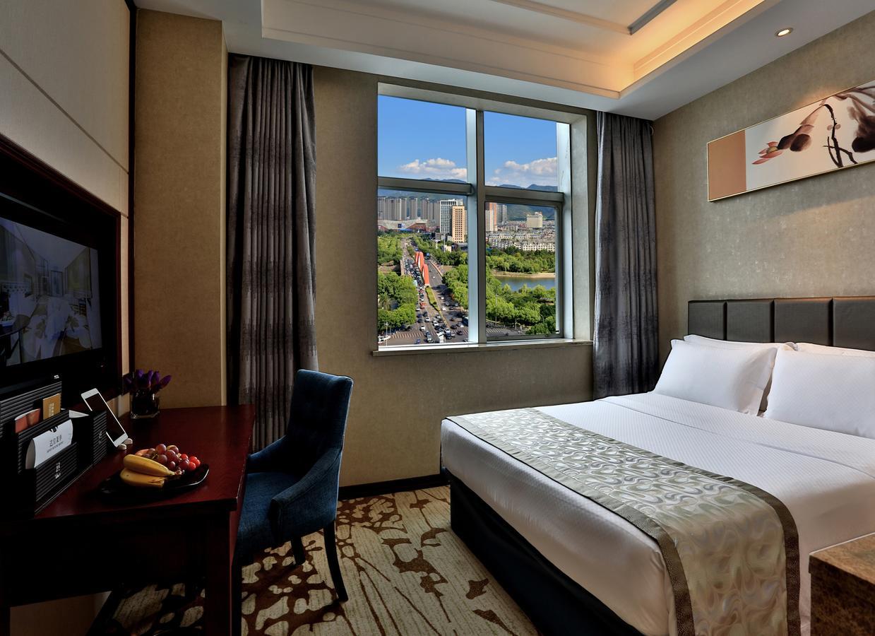 Yiwu Zhong Lian Kai Xin Hotel Екстер'єр фото